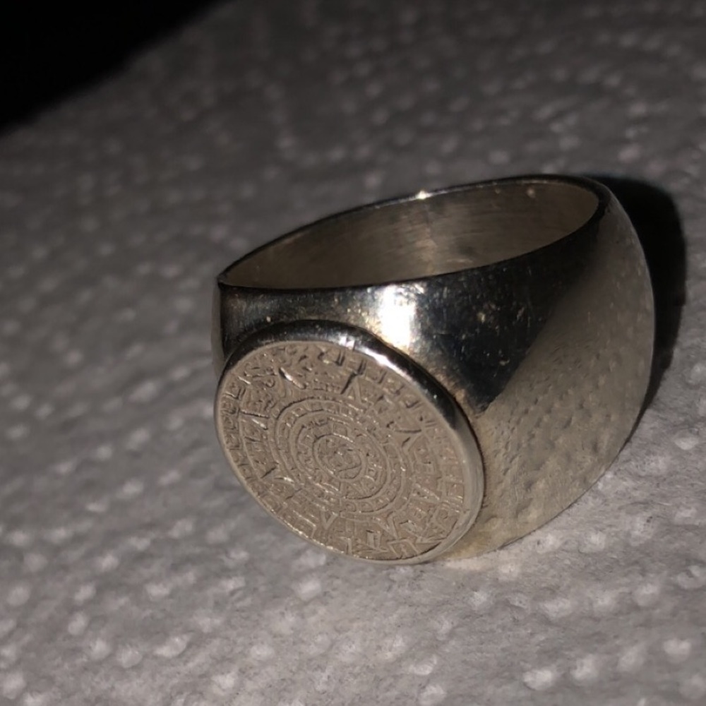 925 silver Aztec style size 9 ring 14.8 grams